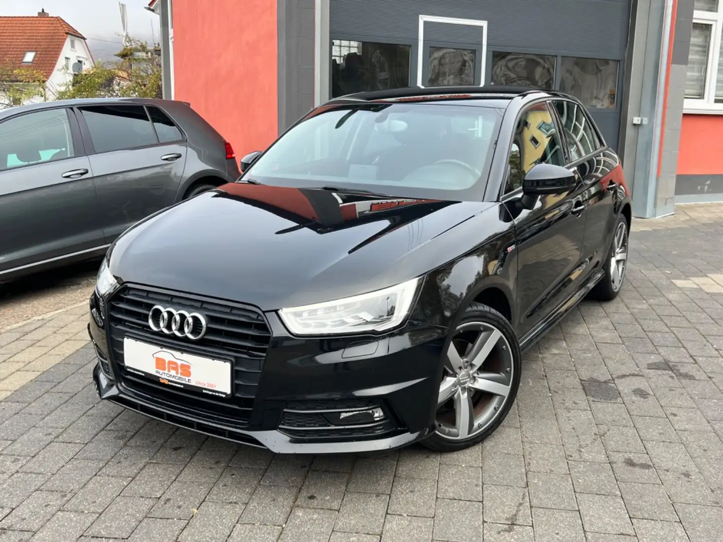 Audi A1 Sportback 1.4 TFSI S line*BI-XENON*SHZ*BT* Negro - 1