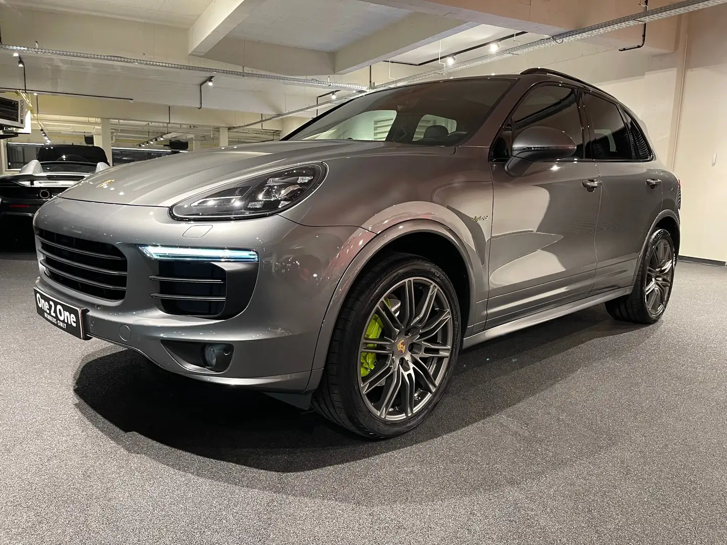 Porsche Cayenne Cayenne S Hybrid Tiptronic S Grau - 1
