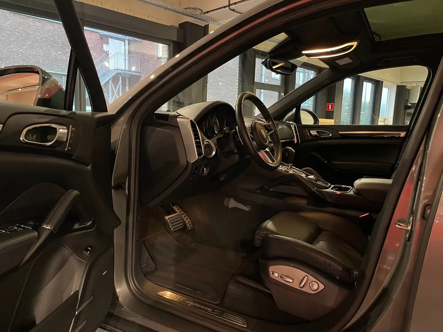 Porsche Cayenne Cayenne S Hybrid Tiptronic S Grau - 2