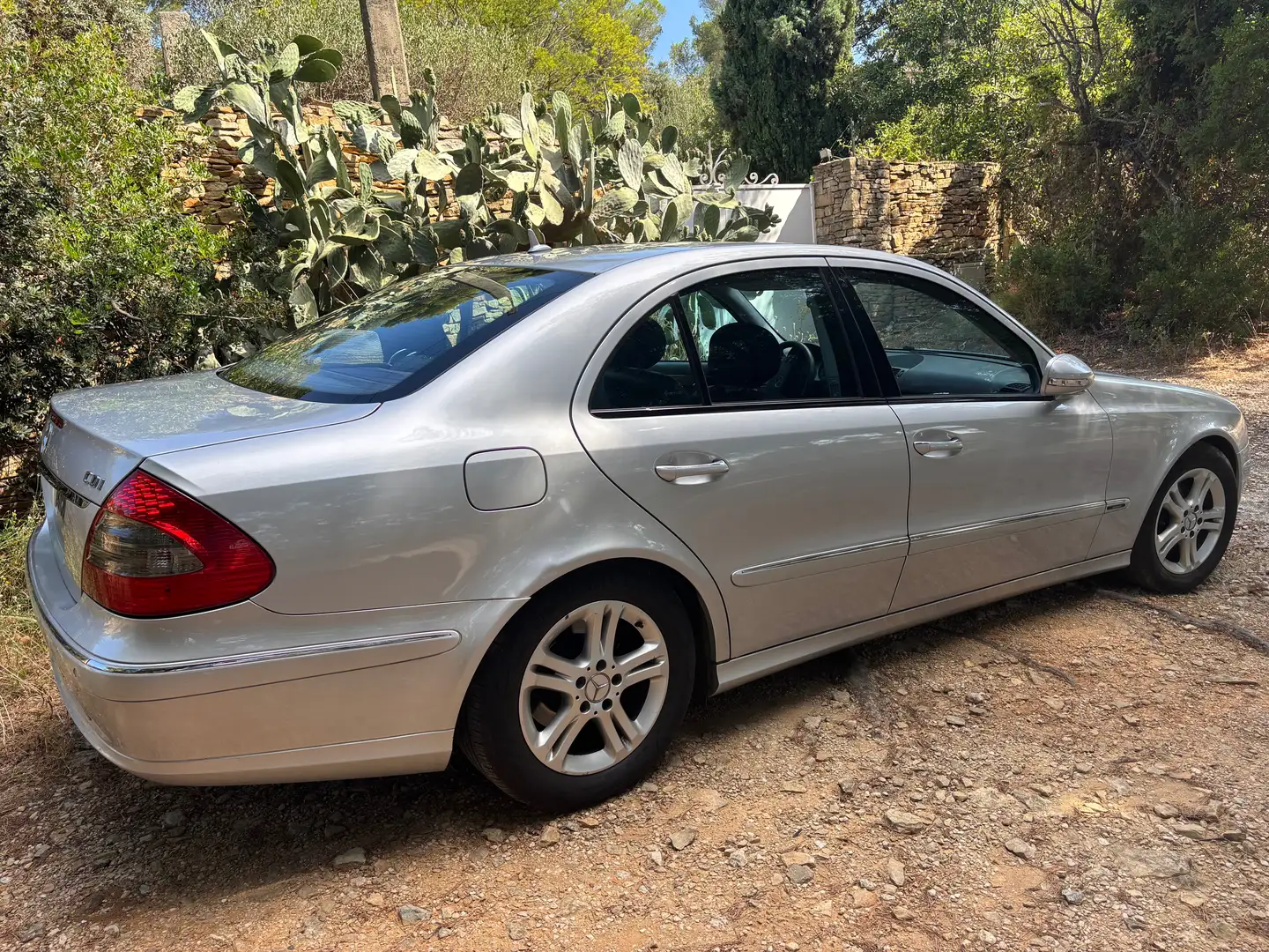 Mercedes-Benz E 220 Classe E 220 CDI Avantgarde A Gümüş rengi - 1