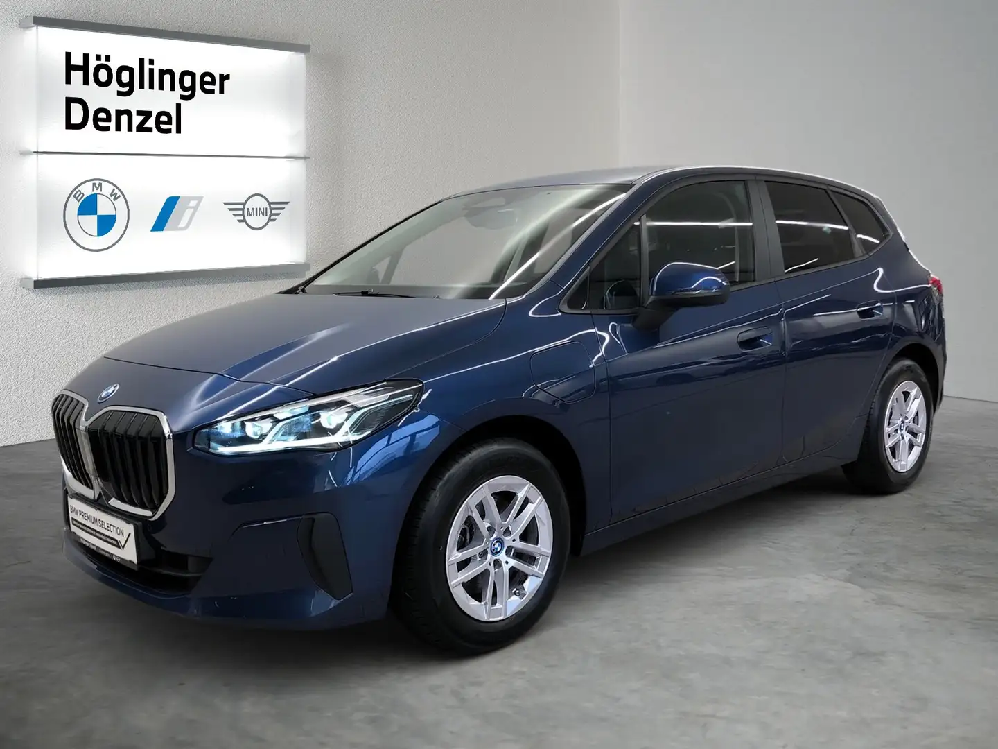 BMW 225 e xDrive Blau - 2