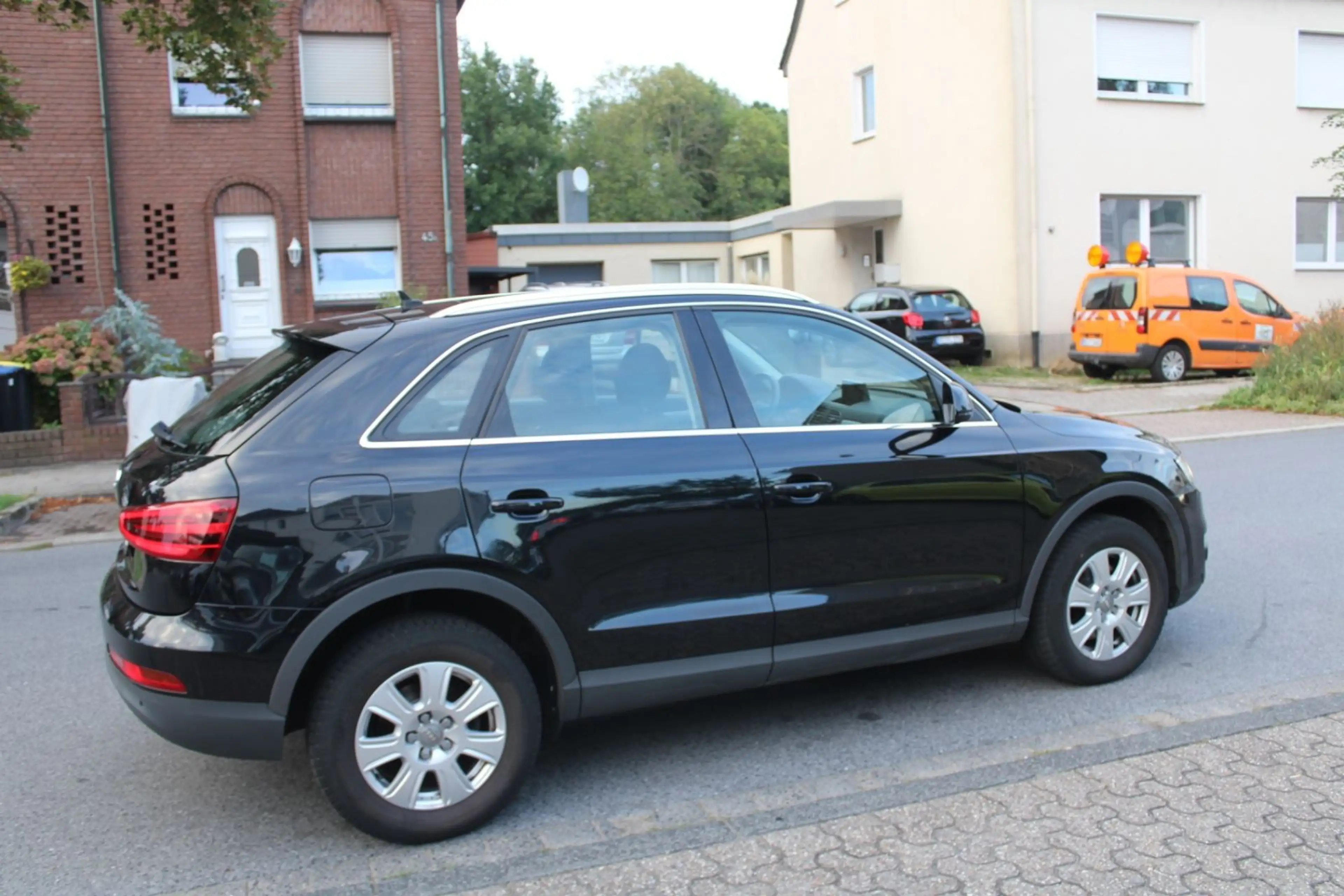 Audi Q3 2.0 TDI Quattro*NAVI*XENON*TEMPOMAT*TOP! — photo 4