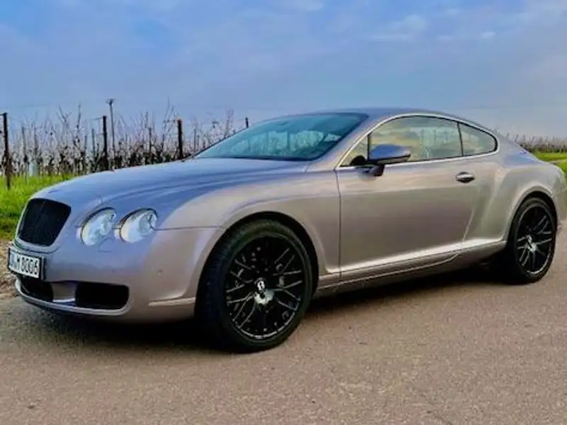 Annonce voiture d'occasion Bentley Continental - CARADIZE