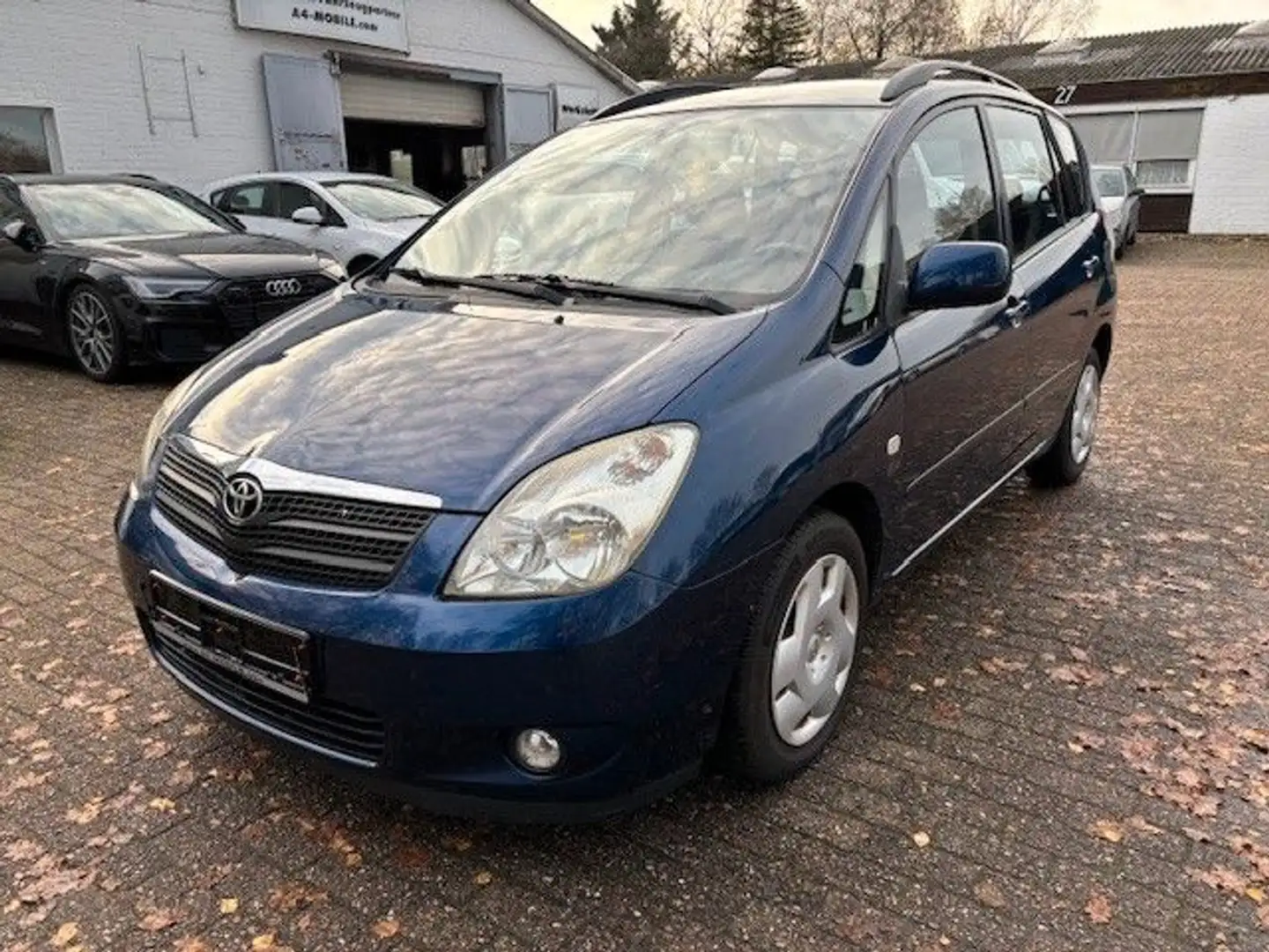 Toyota Corolla Verso SolSol-Ausführung Blue - 1