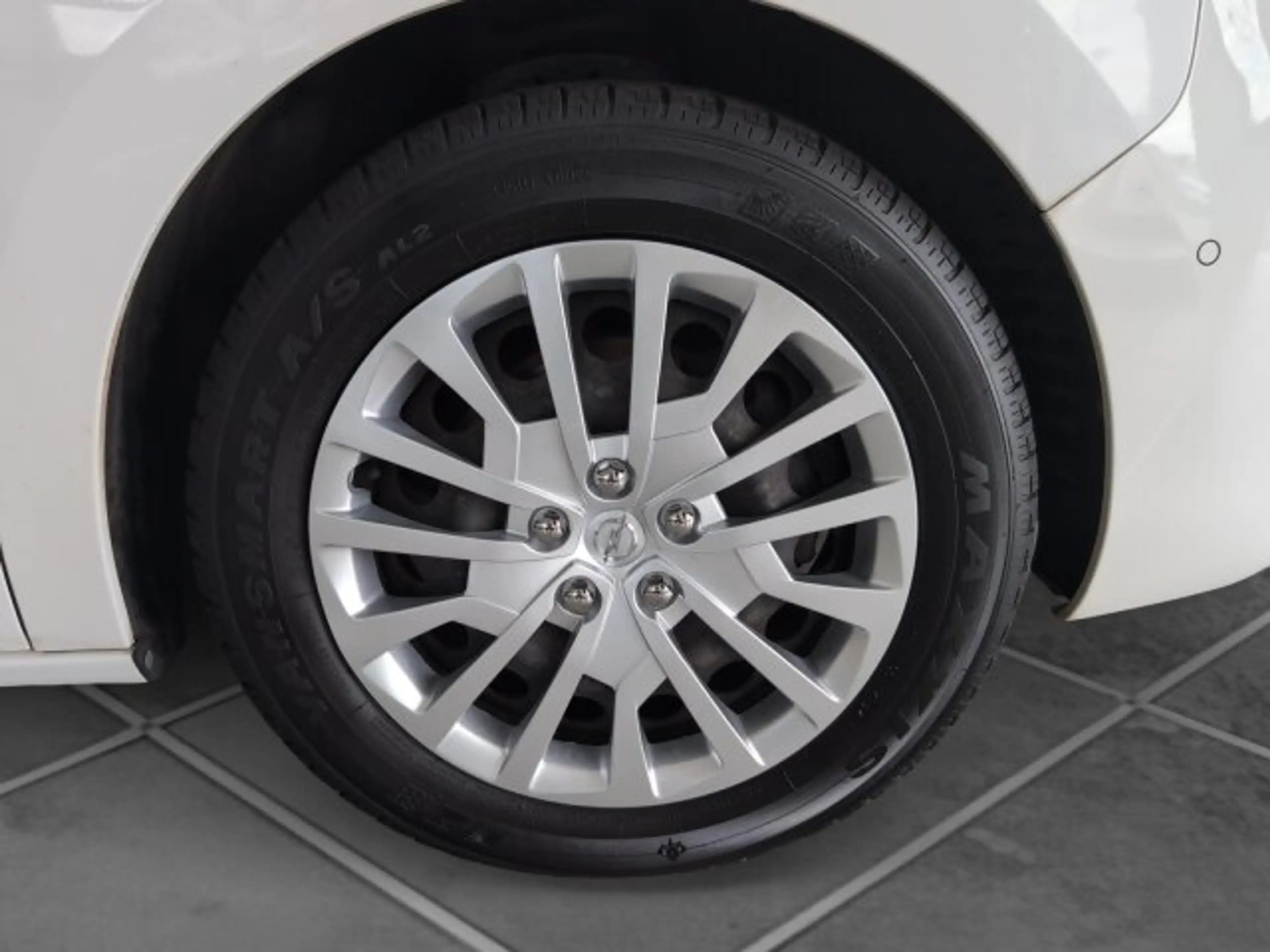 Opel Zafira Life Vivaro Kombi 2.0 D L 9-Sitzer Klima Navi AHK — photo 6