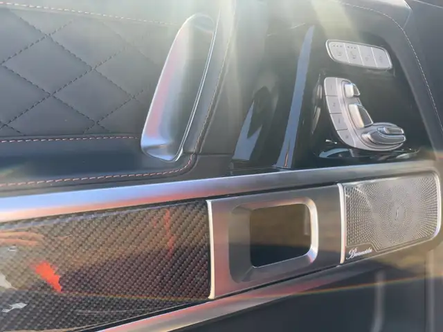 Mercedes-Benz G-Class view 9