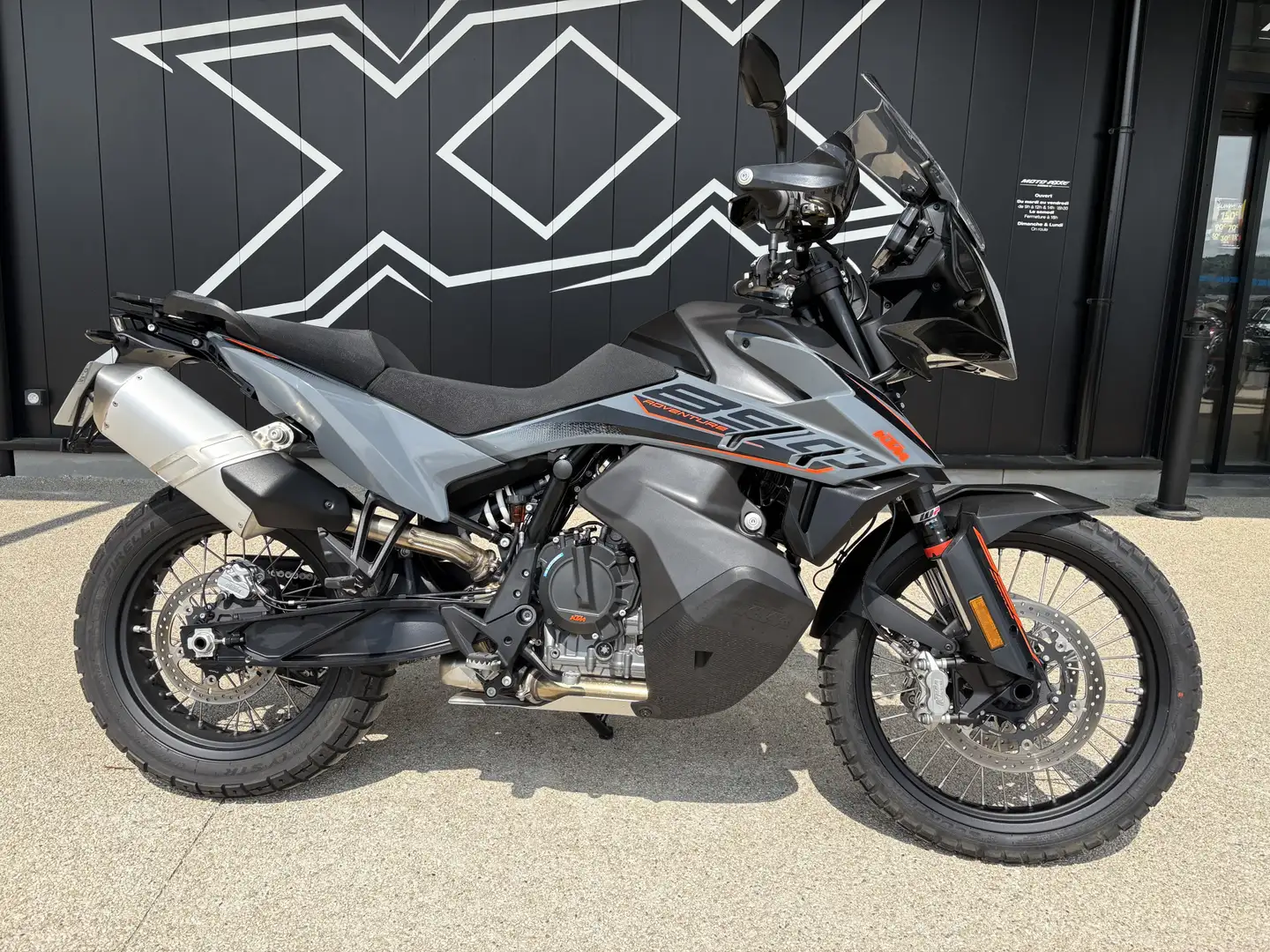 KTM 890 Adventure - 1