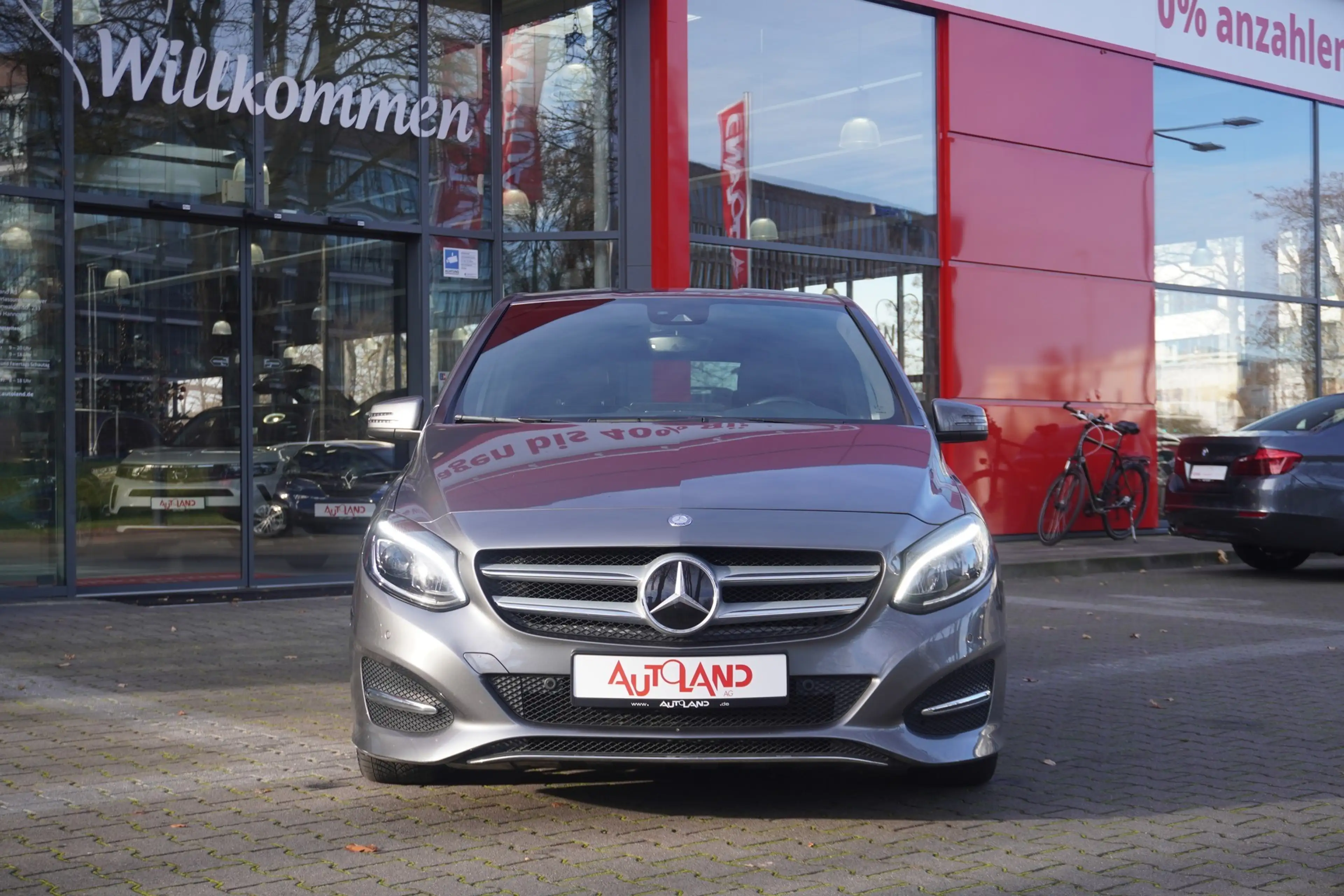 Mercedes-Benz B 220 B220 CDI AT Xenon Navi Standheizung Klimaaut. — photo 3