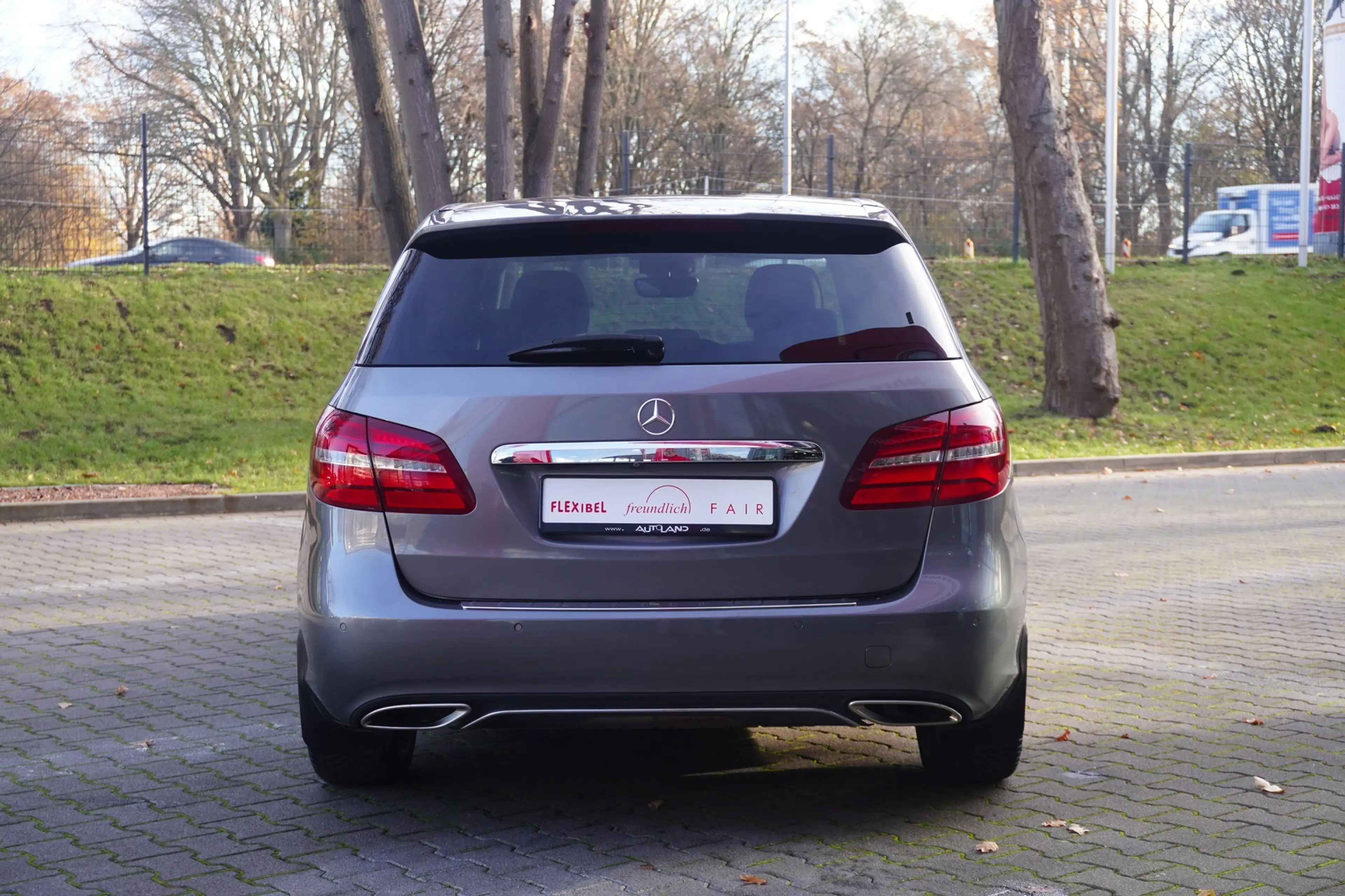Mercedes-Benz B 220 B220 CDI AT Xenon Navi Standheizung Klimaaut. — photo 7