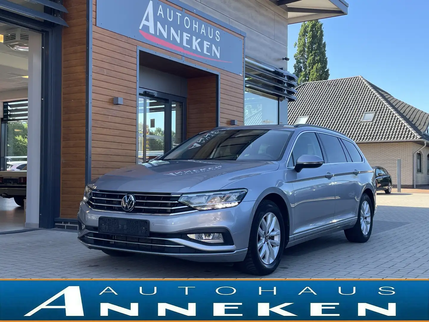 Volkswagen Passat Variant 2.0 TDI *Ergositz*Privacy*AHK*ACC Silber - 2