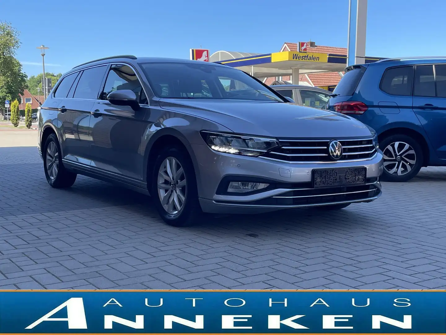 Volkswagen Passat Variant 2.0 TDI *Ergositz*Privacy*AHK*ACC Silber - 1
