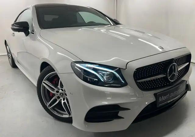 Mercedes-Benz E 400 *4M*AMG*DESIGNO*DISTR*MEMO*360°*AIRM*