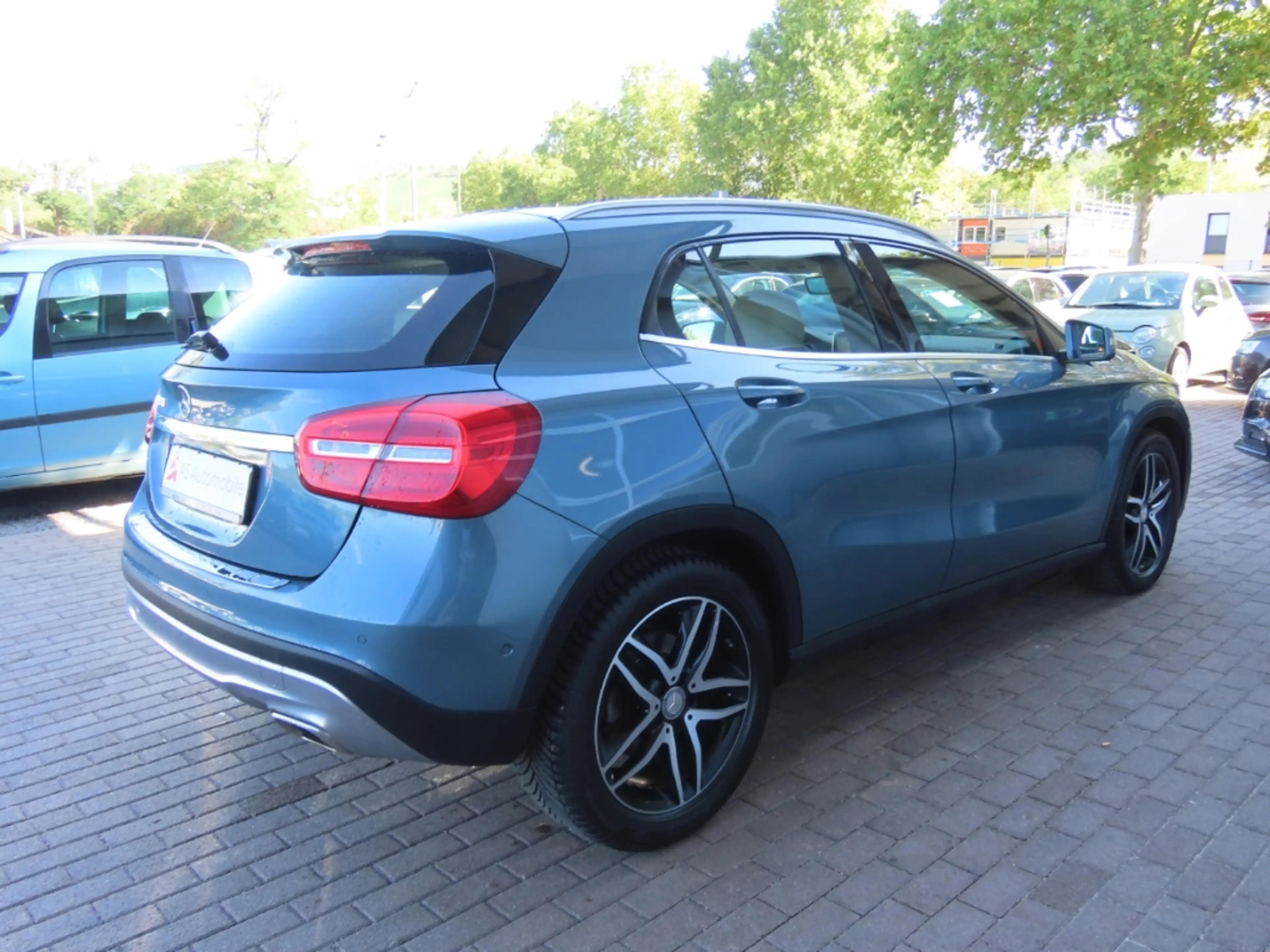 Mercedes-Benz GLA 200 — photo 6