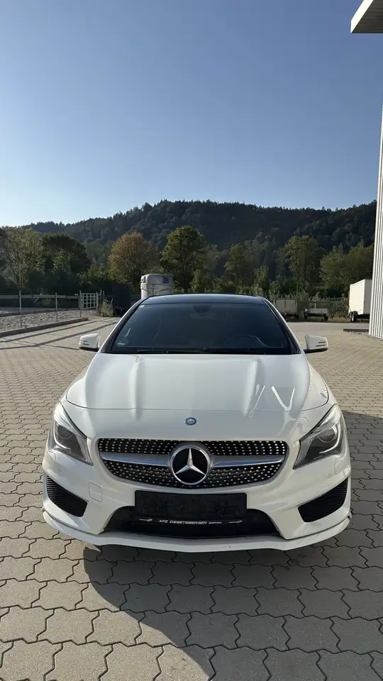 Mercedes-Benz CLA 180