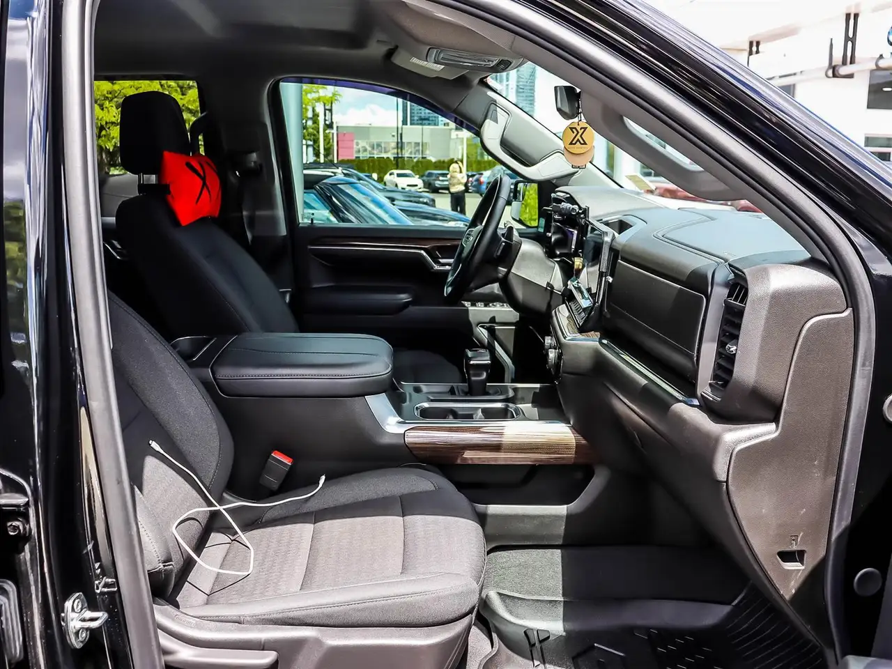 Chevrolet Silverado 1500 снимка Chevrolet Silverado 1500