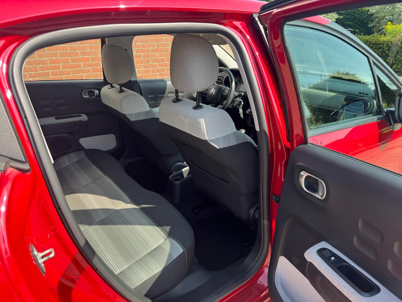 Citroen C3 1.2 PureTech Feel APPLECARPLAY NAVI CLIMA PDC LED — photo 11