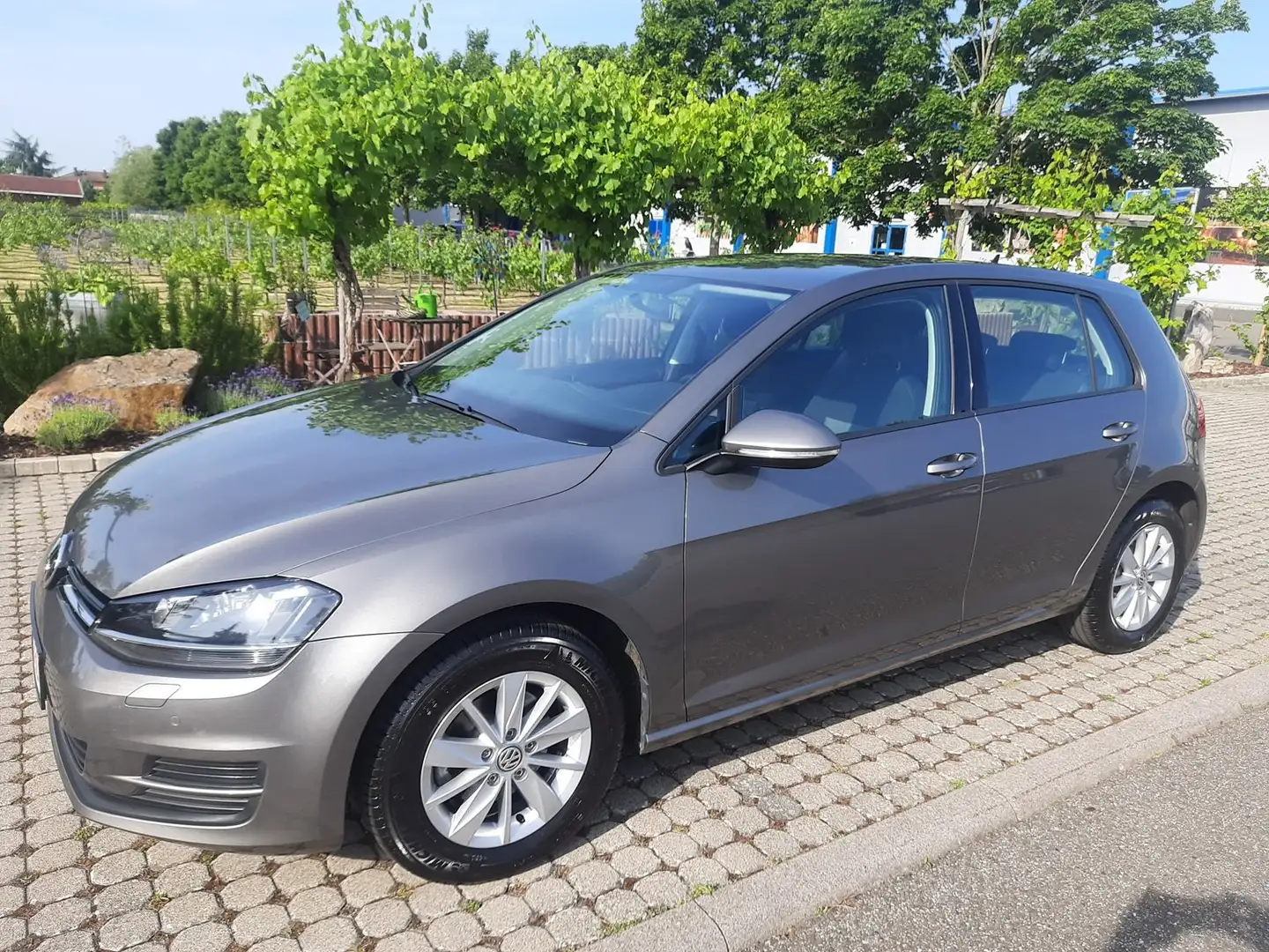 Volkswagen Golf VII, 2.Hand, TÜV neu, Klima, Navi, PDC, Isofix Серый - 1