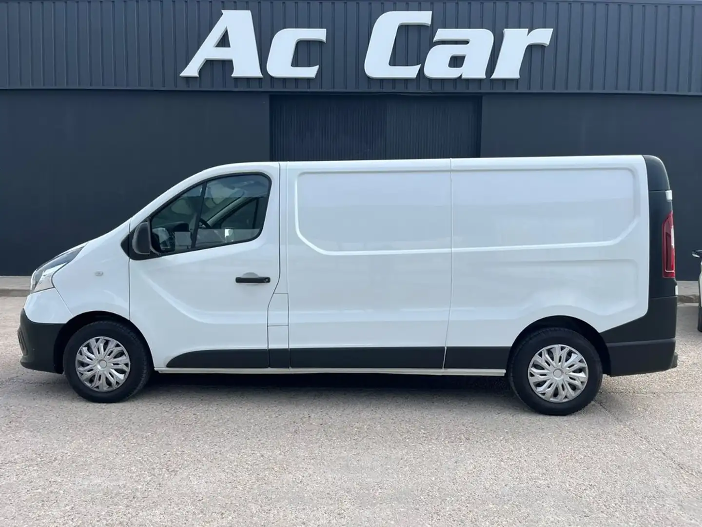 Renault Trafic Furgón 29 L2H1 Energy BluedCi 88kW Blanco - 2