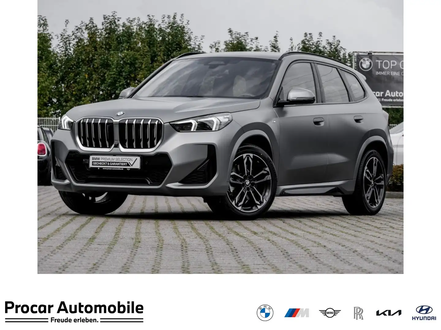 BMW X1 xDrive23i M-Sport Frozen+HUD+LED+PANO+KZG+LHZ+Harm Grau - 1
