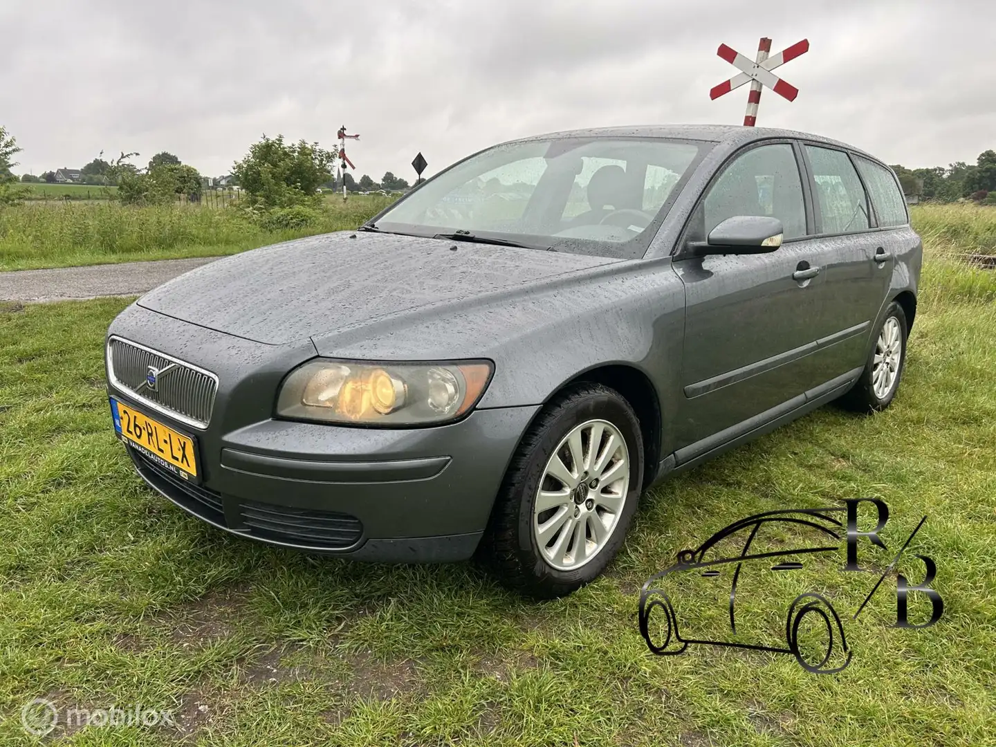 Volvo V50 1.8 Kinetic NIEUWE APK AIRCO CRUISE CONTROL Grau - 1