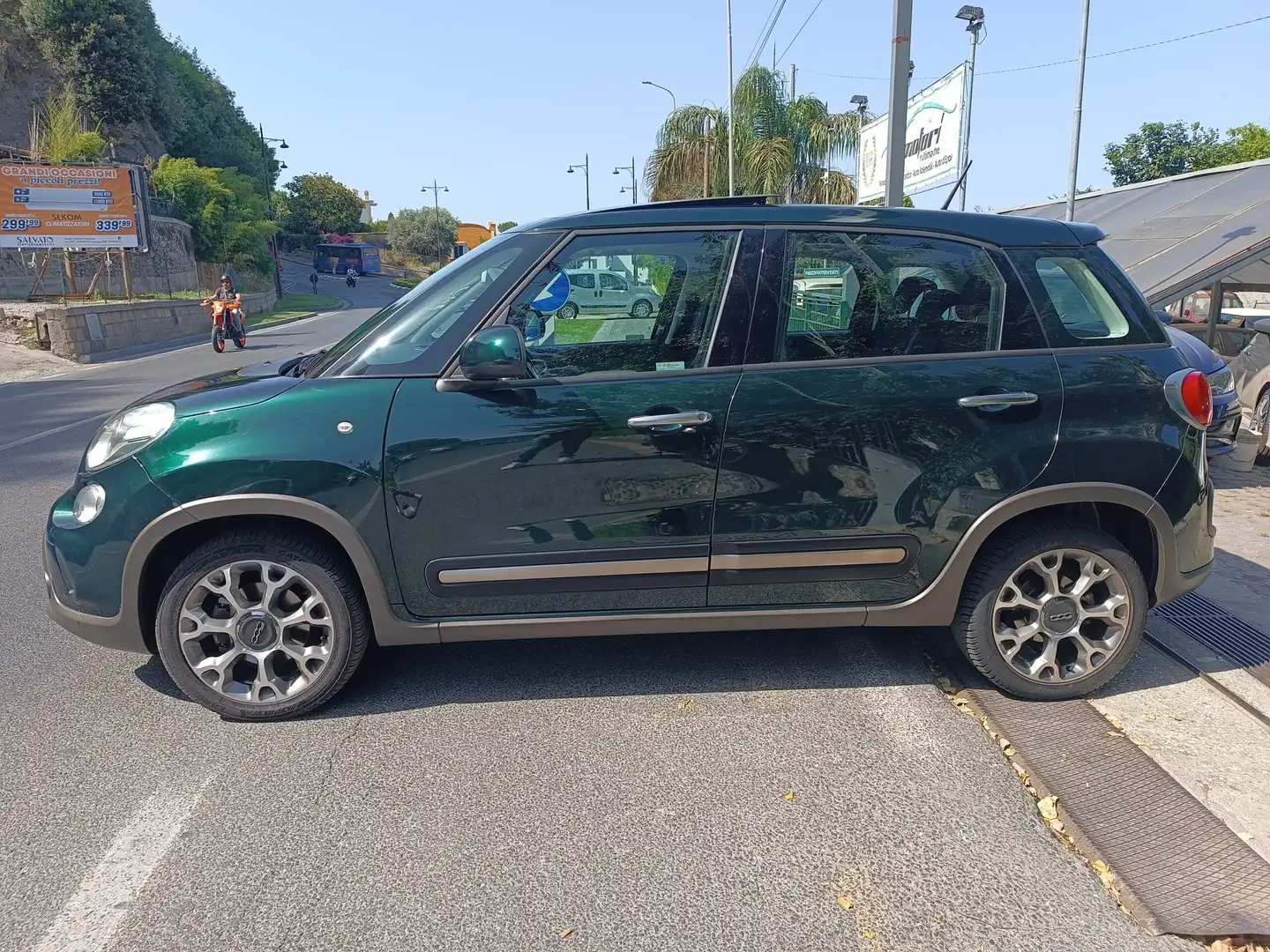 Fiat 500L 500L 1.3 mjt Trekking 95cv dualogic Groen - 2