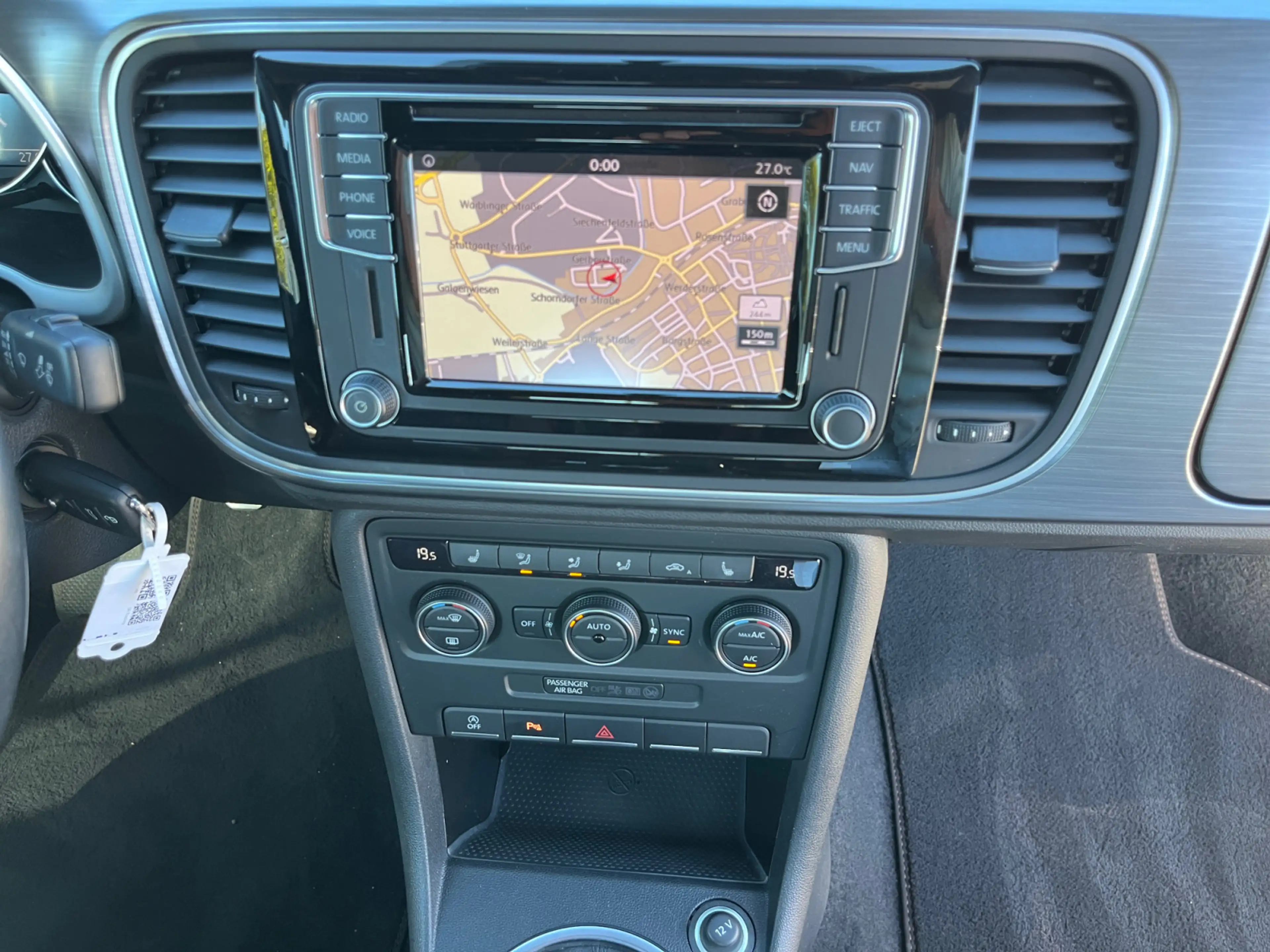 Volkswagen Beetle Cabriolet 1.2 TSI Allstar BMT Navi Sitzh. — photo 7