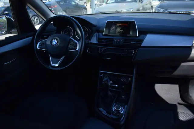 BMW 2 Series view 2