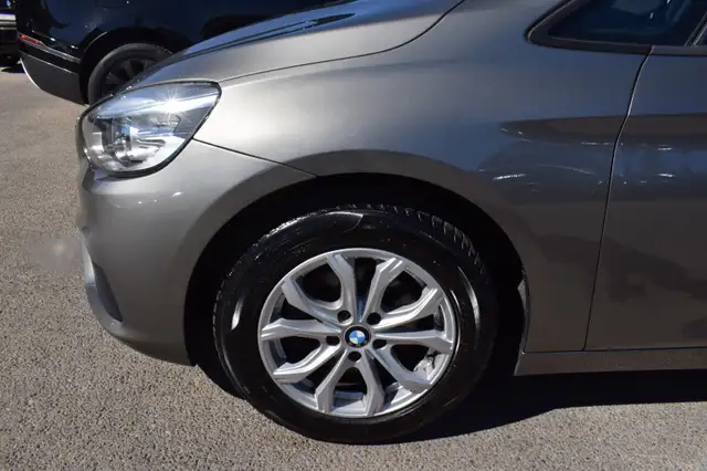 BMW 2 Series view 7