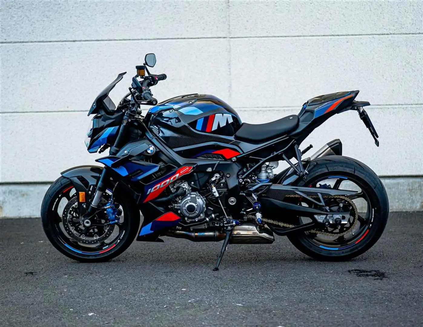 BMW M 1000 R 0 Zwart - 2