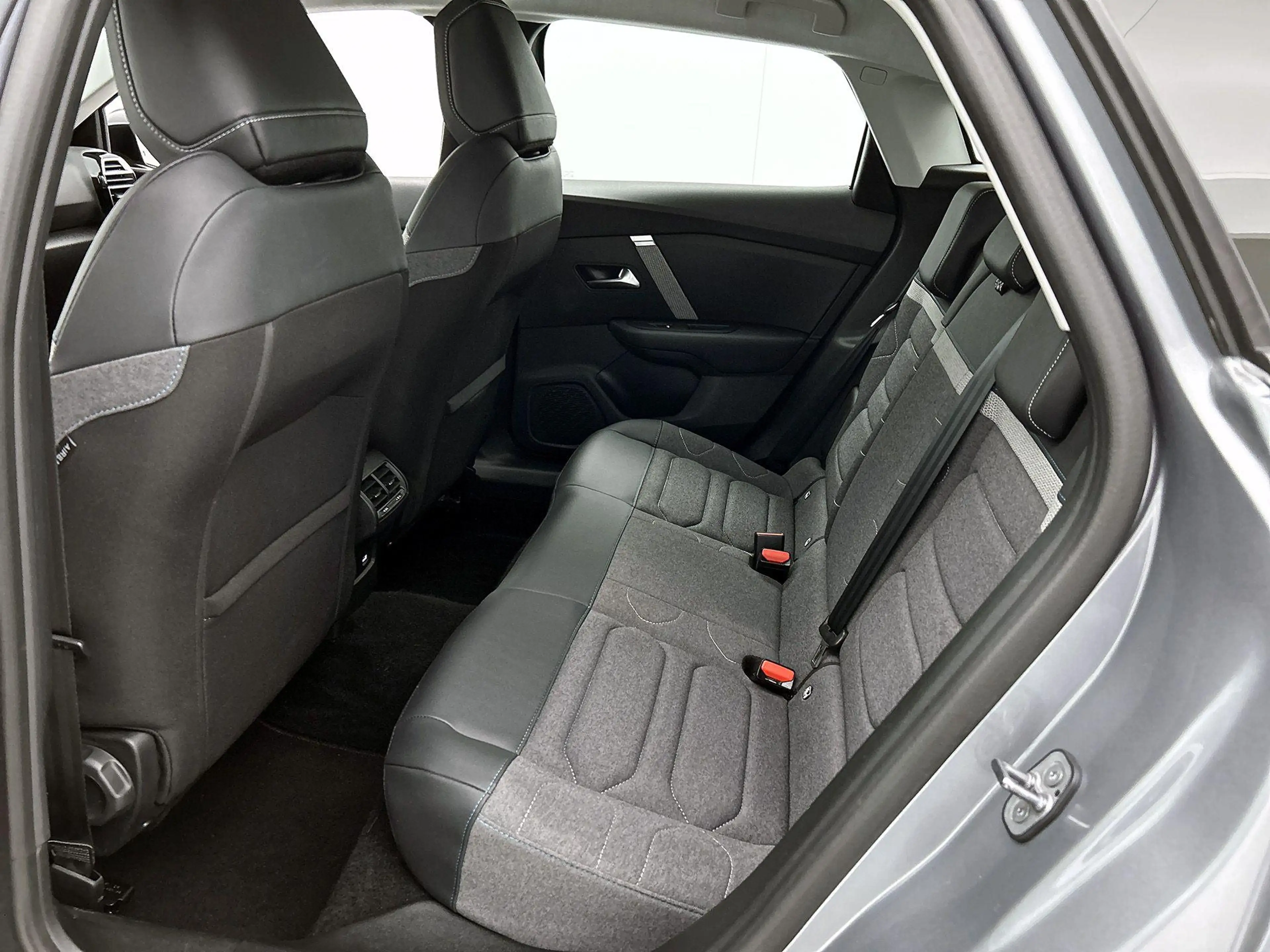 Citroen E-C4 Electric You 50 kWh 136pk Automaat | Apple Carplay/Android — photo 13
