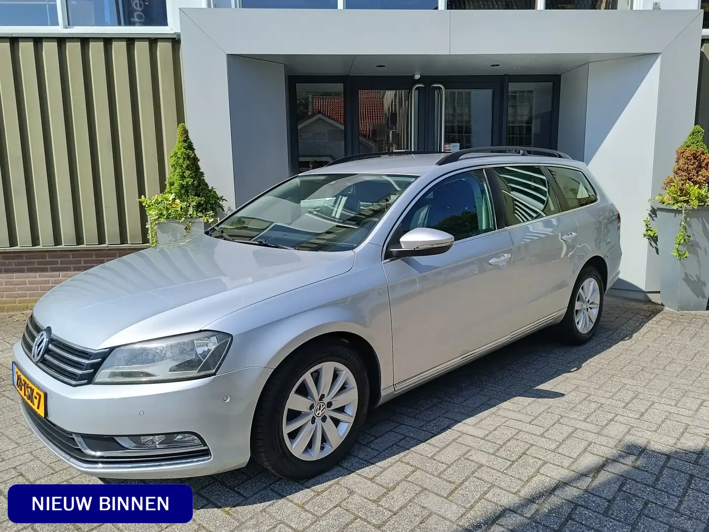 Volkswagen Passat Variant 1.4 TSI Comfort Executive Line BlueMotion | keyles Grijs - 1