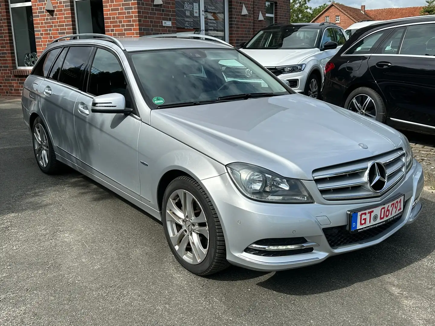 Mercedes-Benz C 180 C 180 T CGI BE Avantgarde - Navi - Teilleder Silber - 2