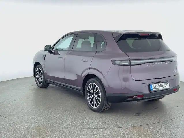 Leapmotor B10 view 5