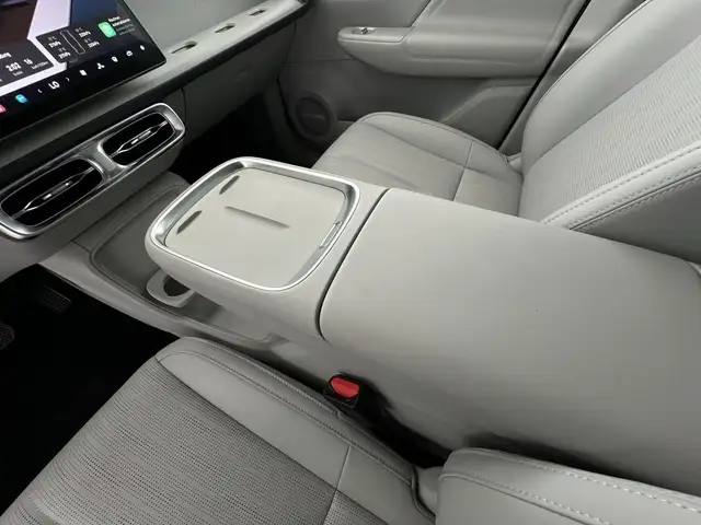 Leapmotor B10 view 12