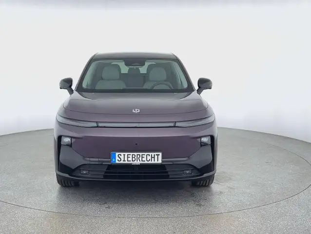 Leapmotor B10 view 2