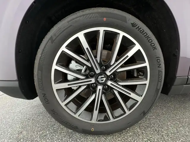 Leapmotor B10 view 6