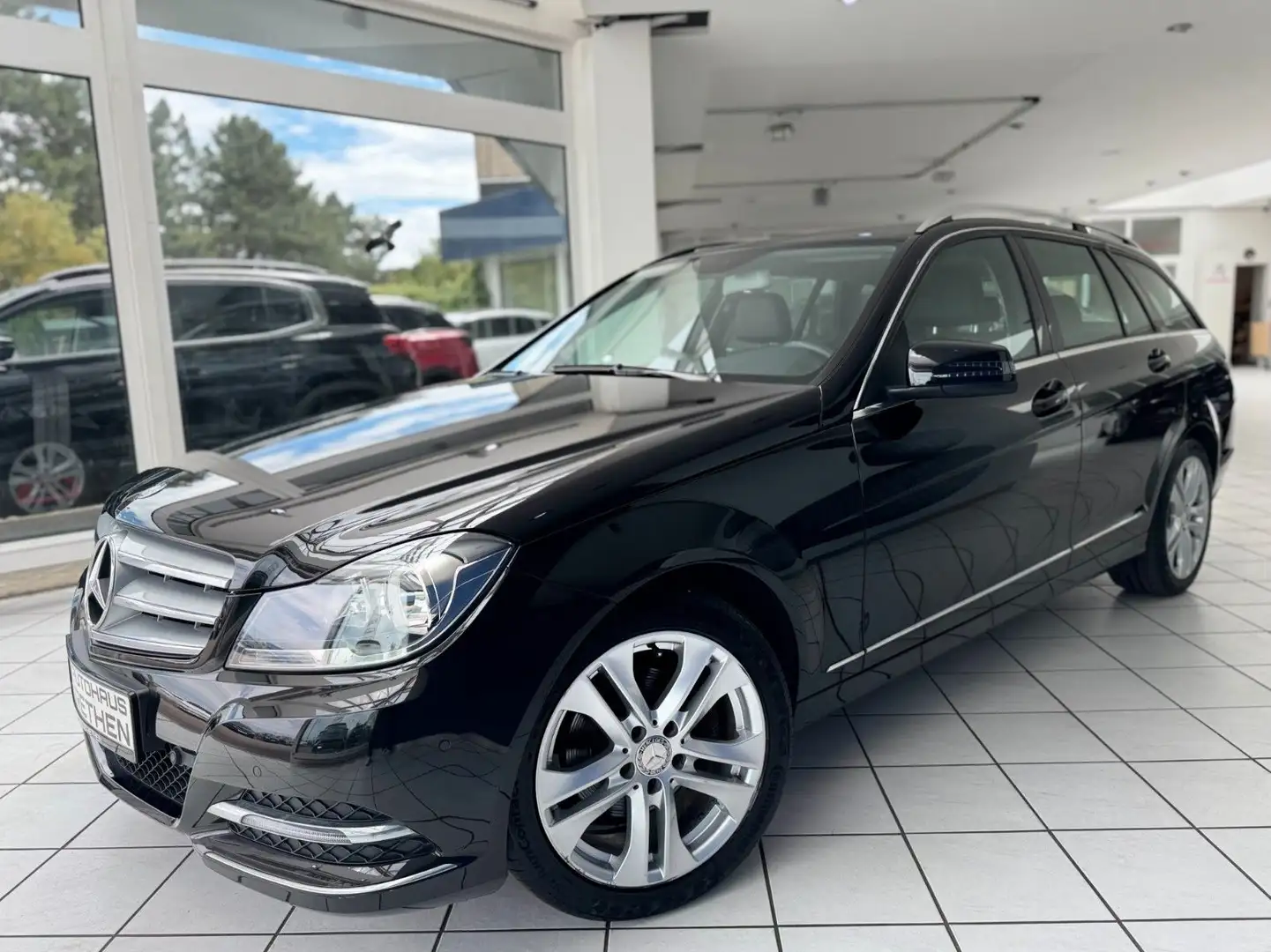 Mercedes-Benz C 220 T CDI Avantgarde*AHK*PTS*SHZ Schwarz - 2