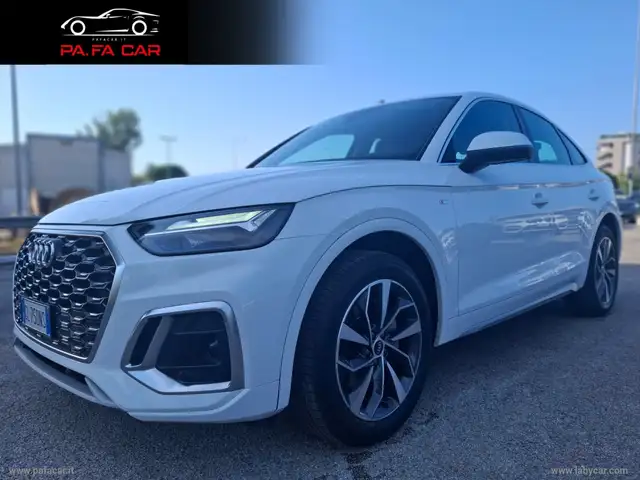 Audi Q5 view 9