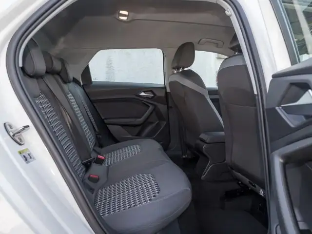 Audi A1 view 8
