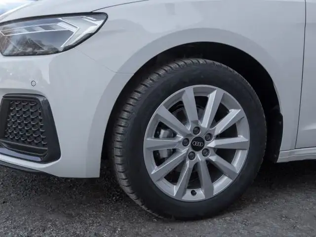 Audi A1 view 7