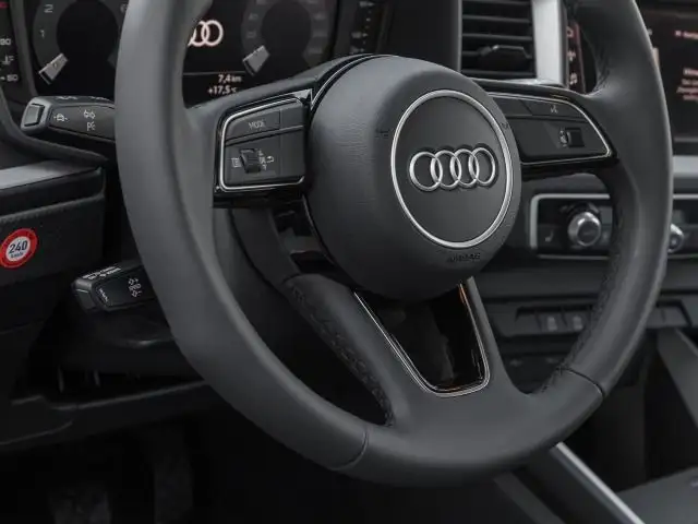 Audi A1 view 11