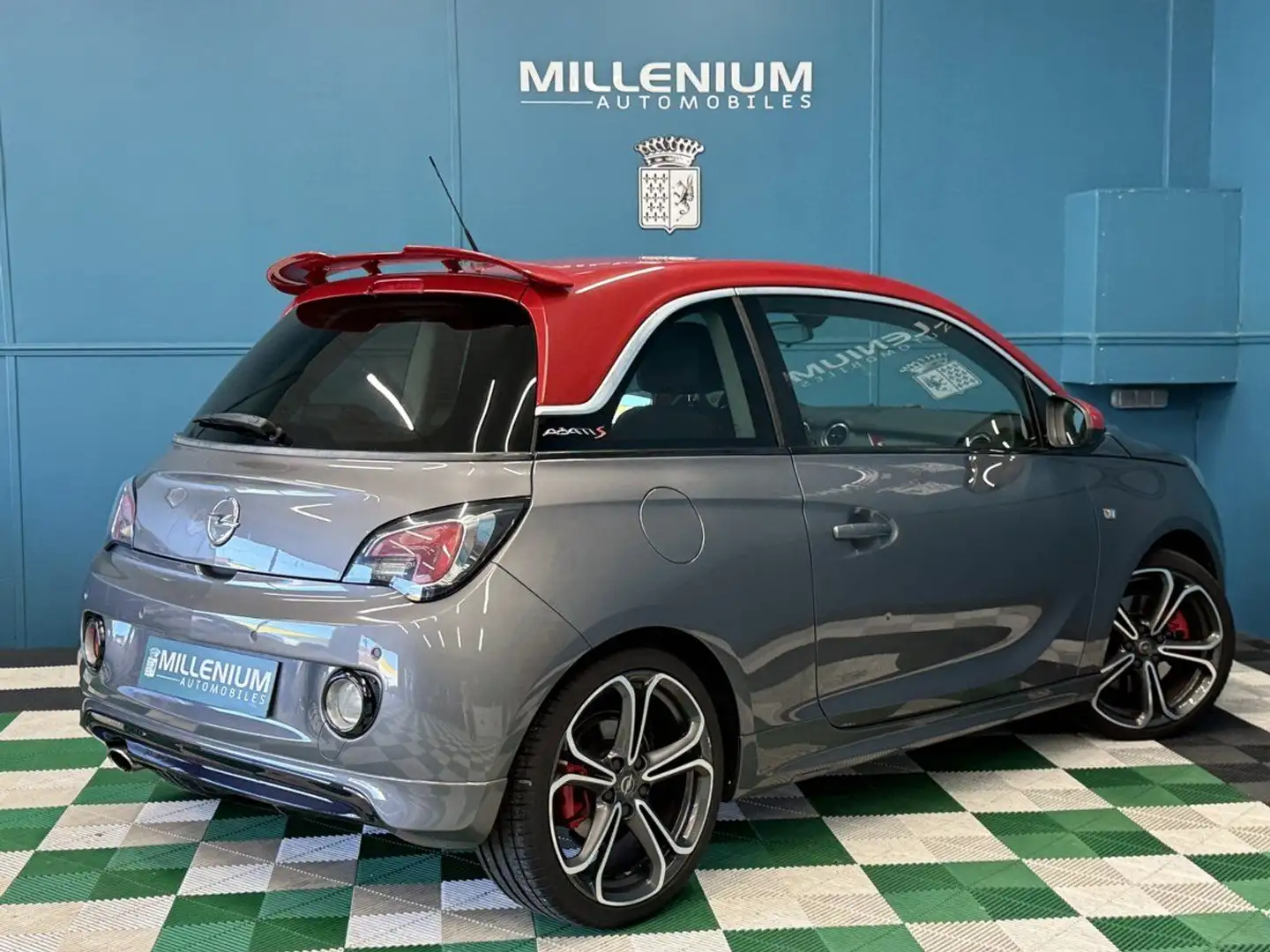 Opel Adam ROCKS 1.4 TURBO ECOTEC 150CH S START/STOP Gris - 2