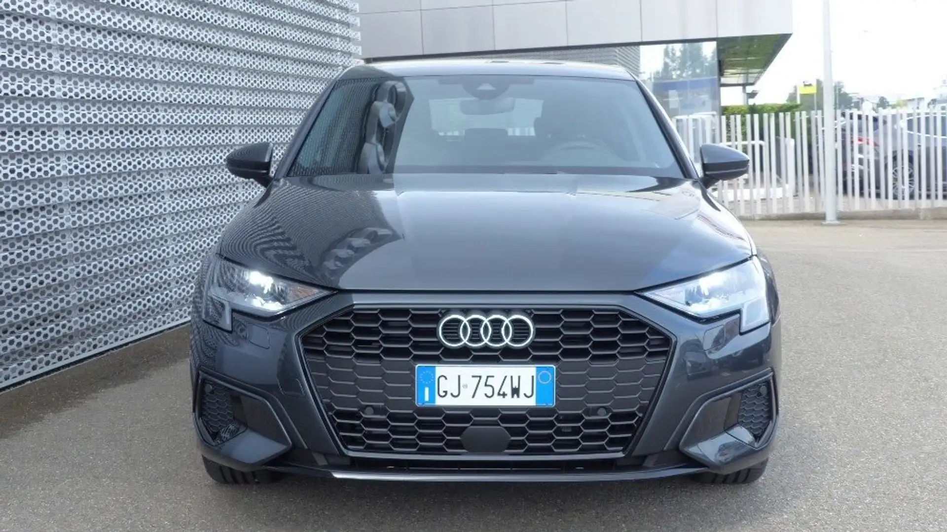Audi A3 SPB 35 TDI S tronic Business Advanced Grigio - 2