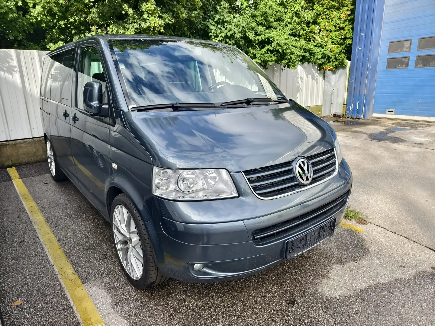 Volkswagen T5 Caravelle Caravelle 2,5 TDI - 2