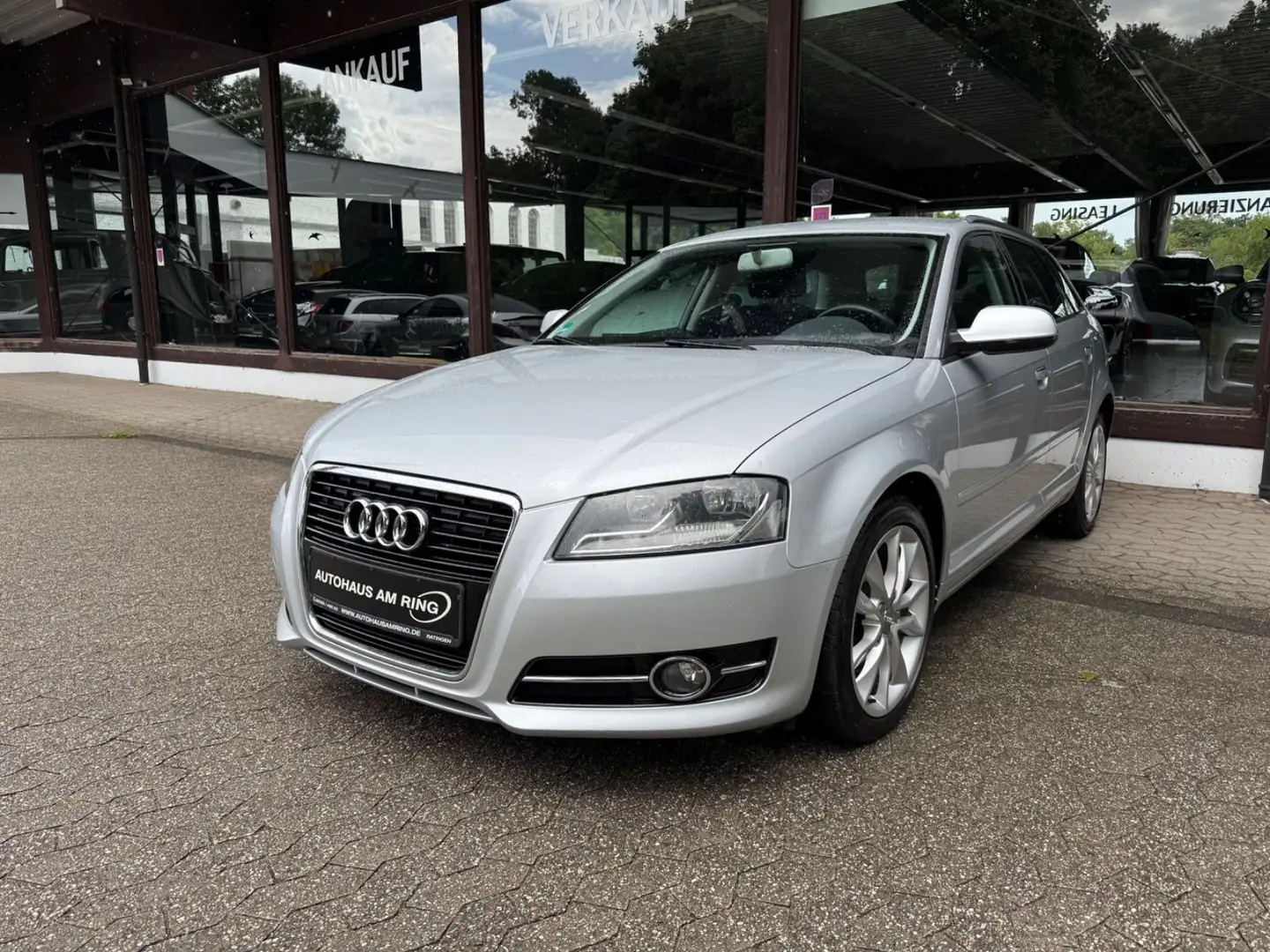 Audi A3 Sportback 2.0 TDI Ambition STDHZ TEMP PDC SZH Silber - 2