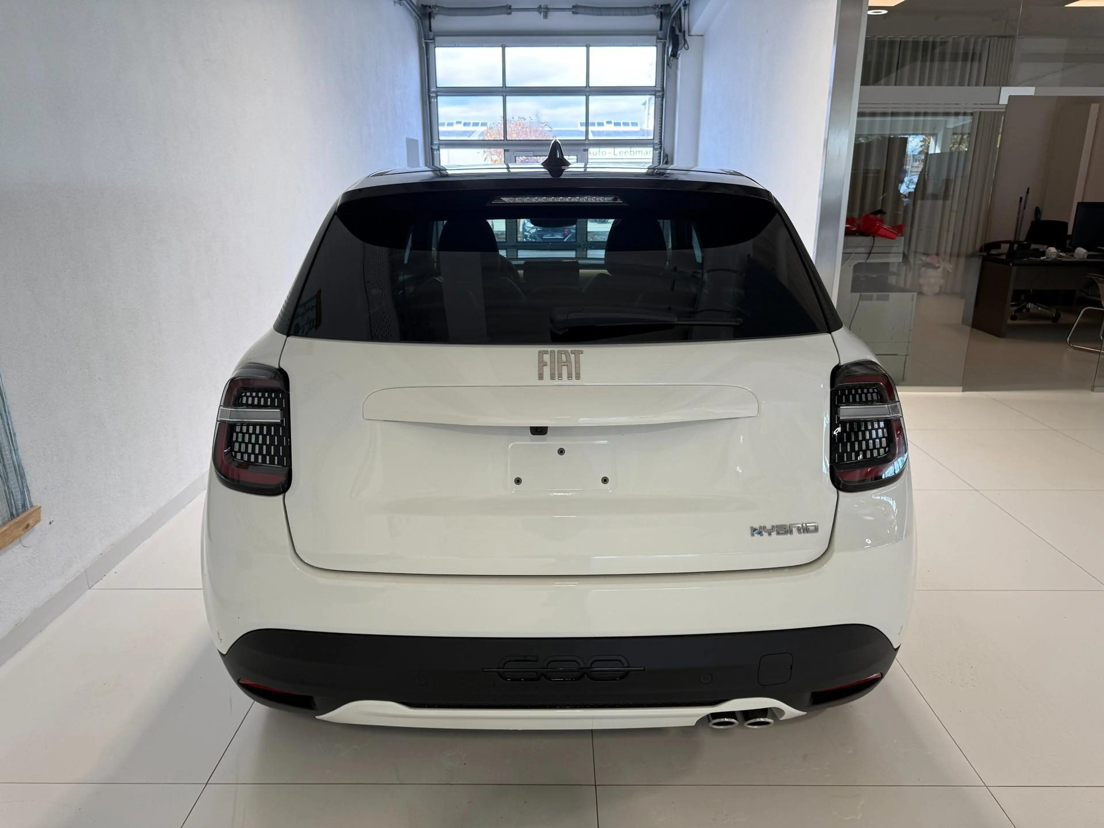 Fiat 600 La Prima Hybrid 1.2 T3 81 kW (110 PS) DCT Klima... — photo 6