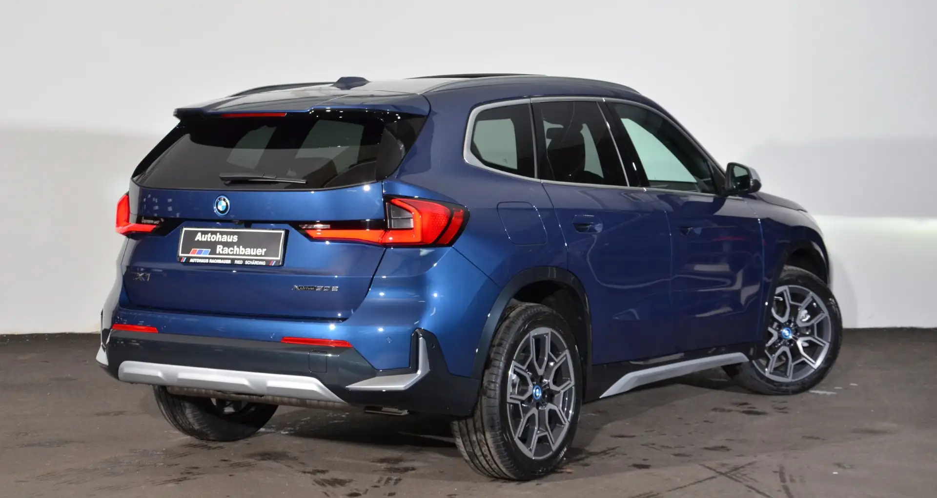 BMW X1 X1 xDrive30e Bleu - 2