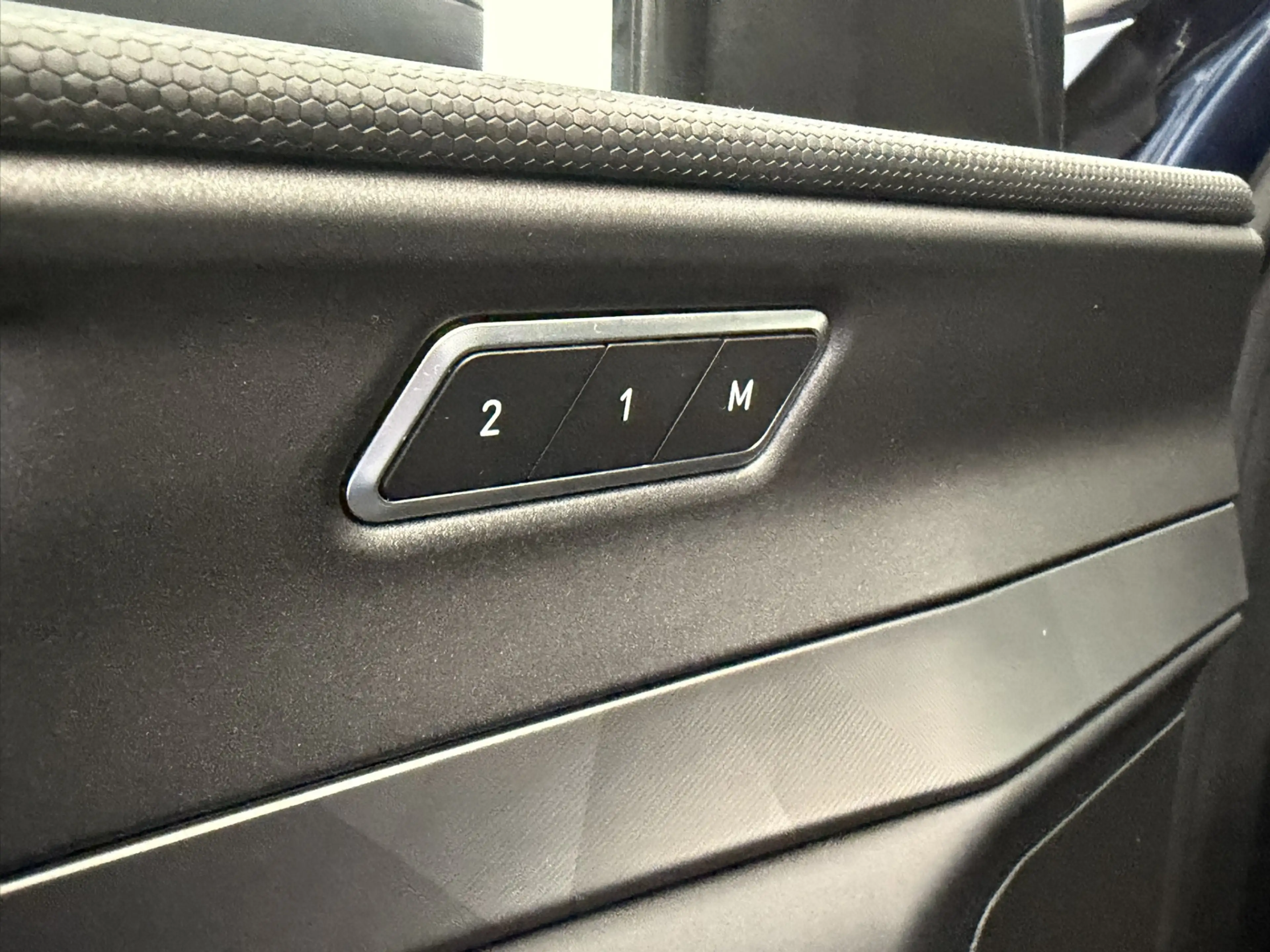Lynk & Co 01 1.5 Plug-in Hybrid 262PK | Origineel NL | 360° Cam — photo 17