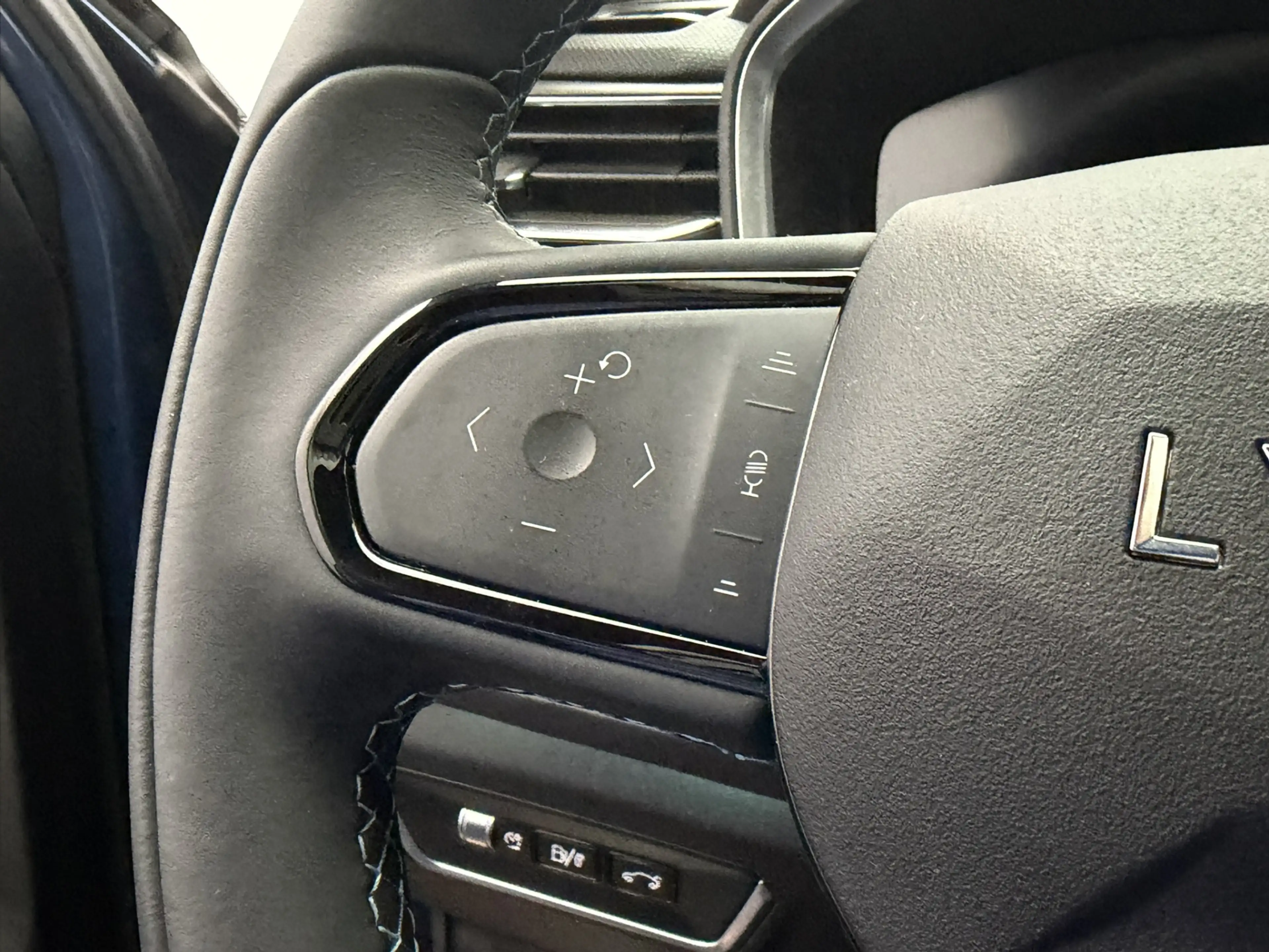 Lynk & Co 01 1.5 Plug-in Hybrid 262PK | Origineel NL | 360° Cam — photo 19