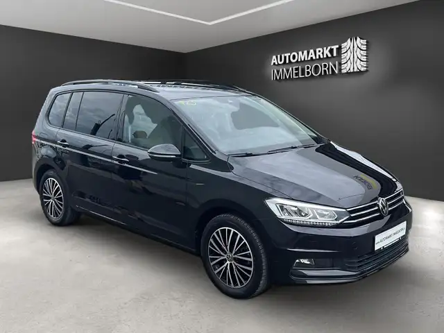 2024 Volkswagen Touran in Black for sale